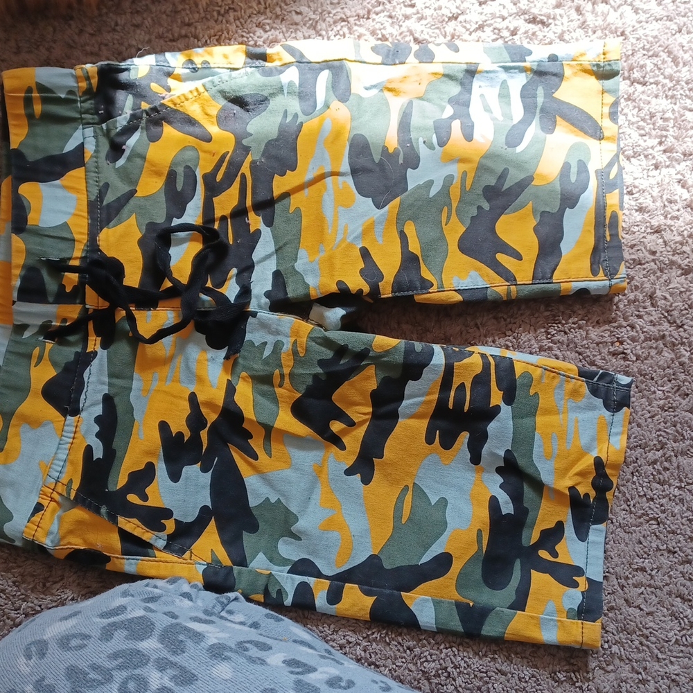 Camo long shorts so cute